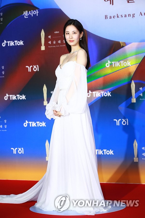 徐玄温婉优雅