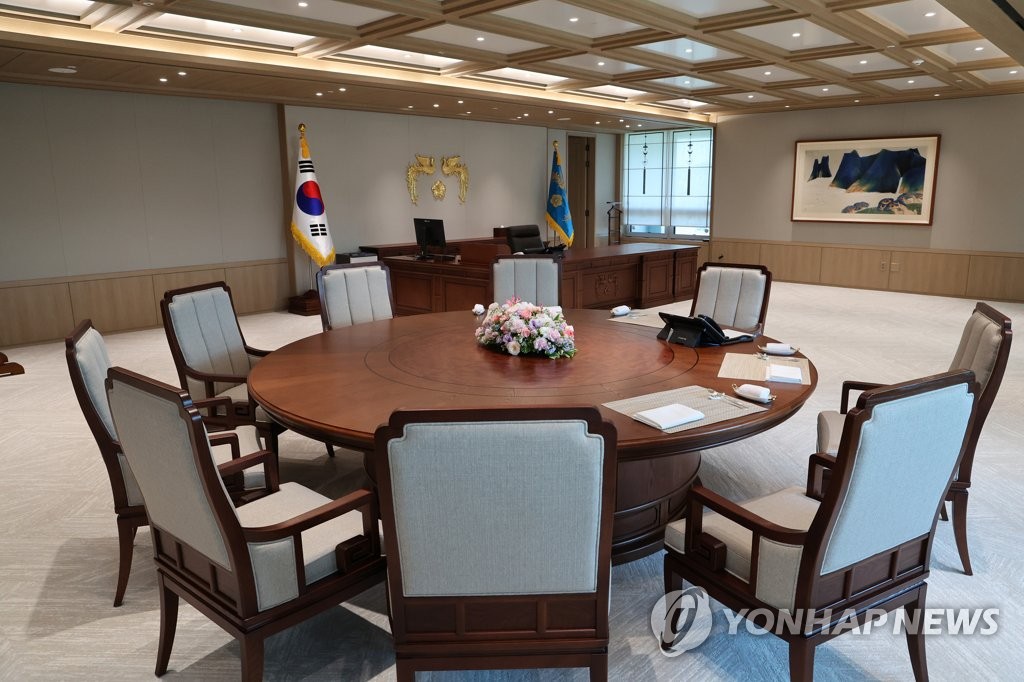 图为首尔龙山总统府办公室，摄于5月10日。 韩联社