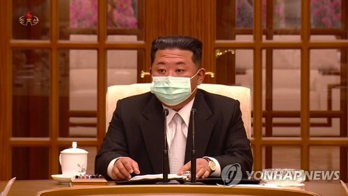 朝鲜鼓励民众戴口罩预防流感