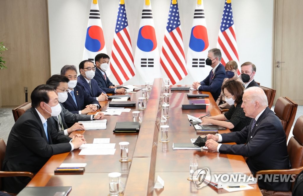 5月21日，韩美领导人在首尔总统府举行会谈。 韩联社