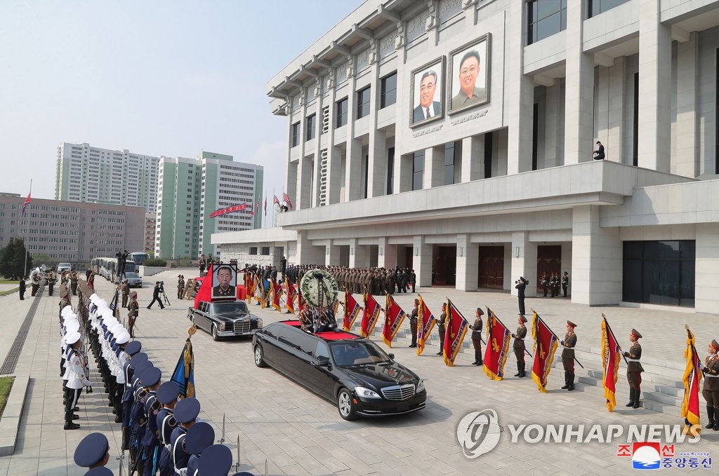 朝鲜人民军元帅出殡仪式