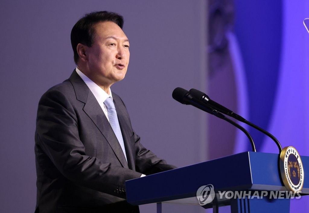 5月24日，在大邱会展中心，韩国总统尹锡悦为第28届世界燃气大会致贺词。 韩联社