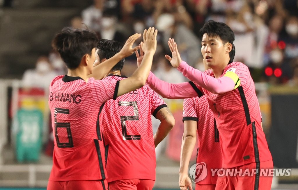 国际足球友谊赛韩国2比2战平巴拉圭
