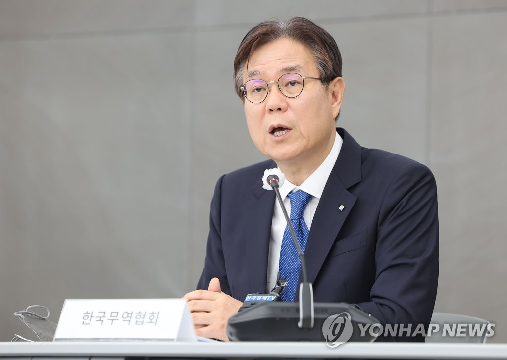 资料图片：韩国总统室政策企划首秘被提名者、韩国贸易协会全职副会长李官燮 韩联社