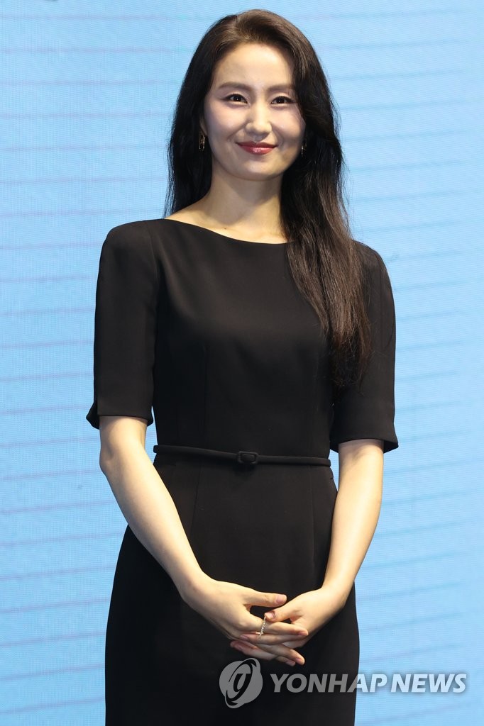 演员金素真