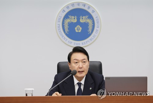 资料图片：6月21日，在首尔龙山总统府，韩国总统尹锡悦主持召开国务会议。 韩联社