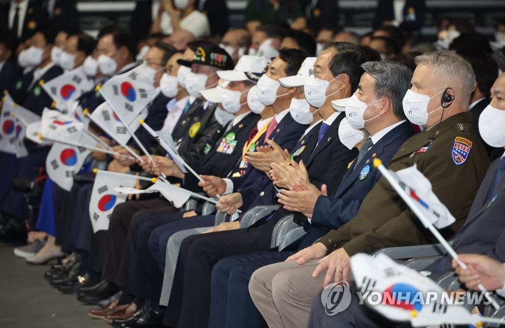 6月25日，在首尔奖忠体育馆，韩国战争爆发72周年纪念仪式举行。 韩联社