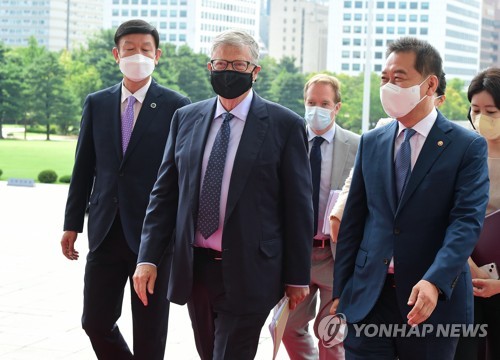 比尔·盖茨访问韩国国会