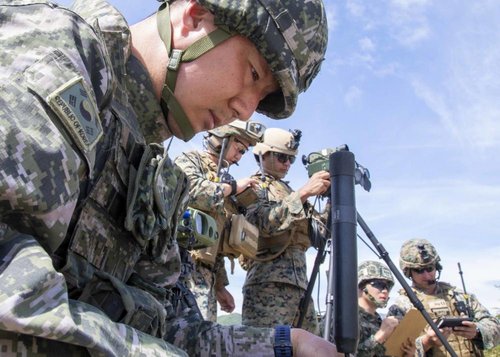 韩美海军陆战队最早下月实施联合登陆演练