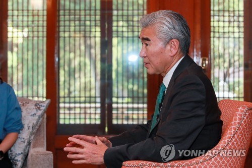 9月20日，在位于首尔中区的美国驻韩大使官邸，美国国务院对朝特别代表星·金接受记者采访。 韩联社/联合摄影记者团