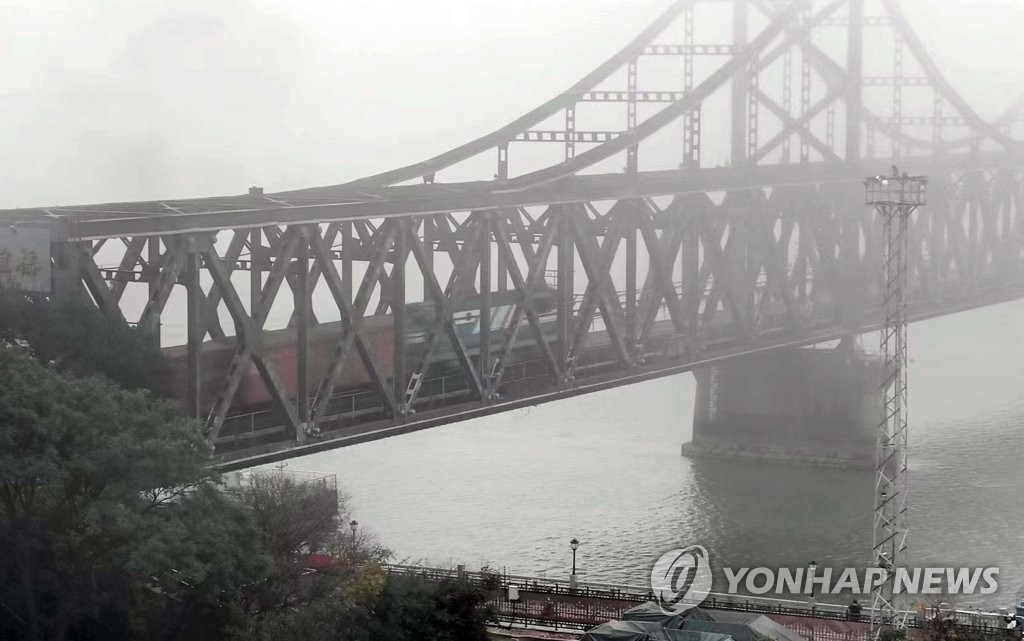 资料图片：9月26日，朝鲜和中国之间的铁路货运重启。 韩联社
