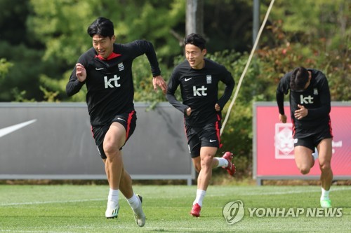 韩国男足赛前训练