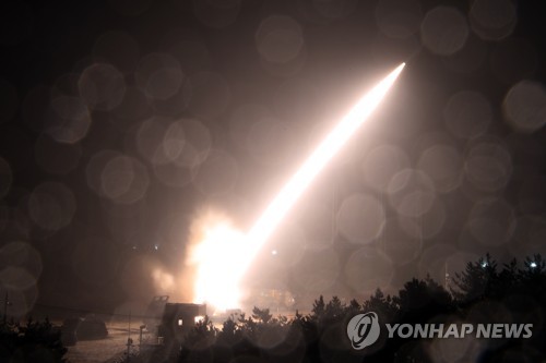 韩美联合导弹射击