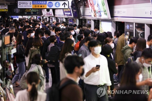 地铁罢工致客流拥挤