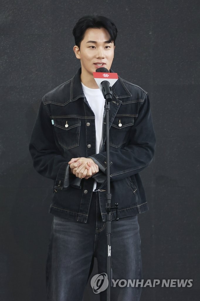 演员李瑞埈