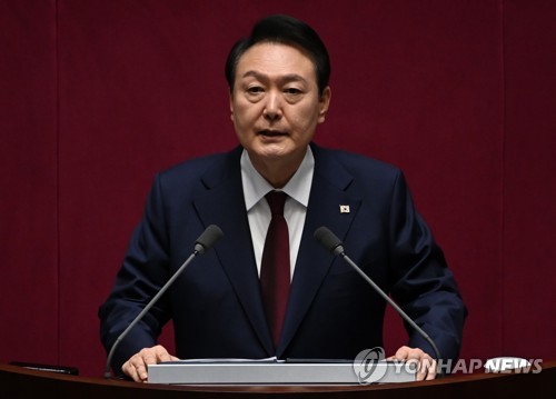 10月25日，在国会，尹锡悦发表施政演说。 韩联社/联合采访团