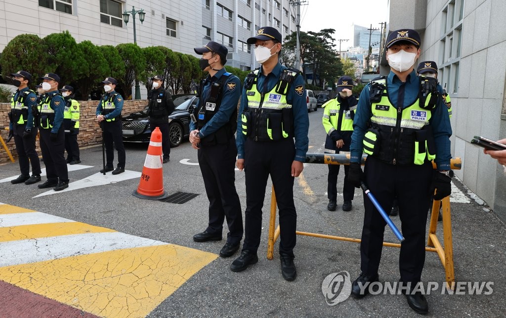 韩警方：踩踏事故致154人遇难 含26名外国人