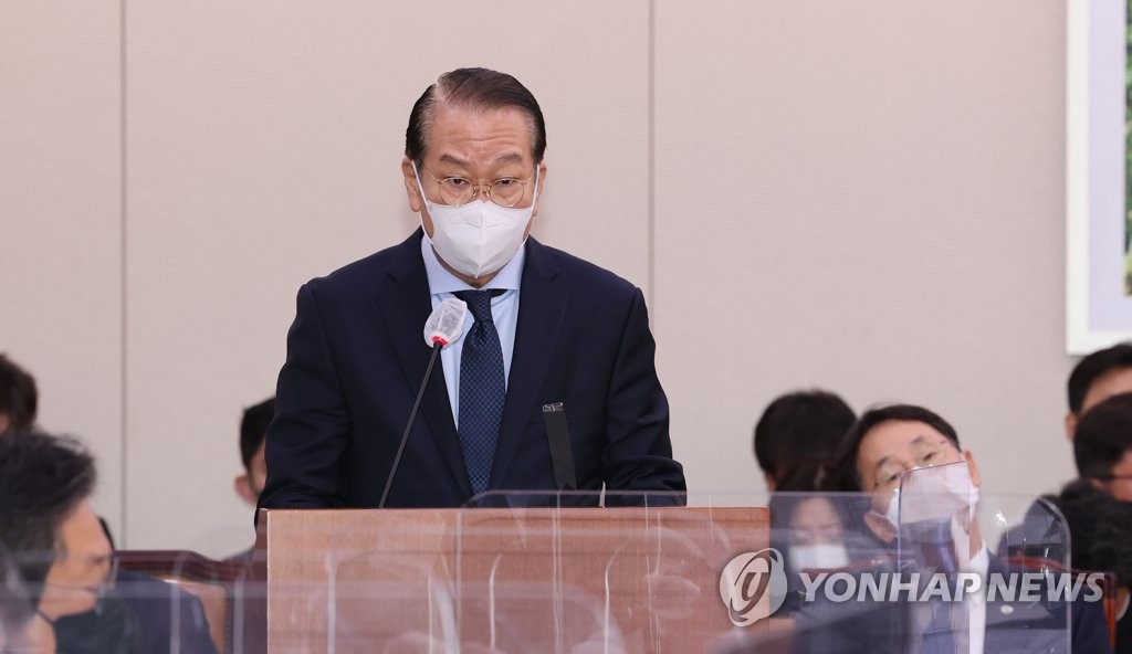 韩统一部长：将全面整改脱北者保护制度