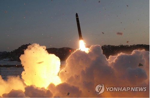 朝鲜两天连射4枚超大型火箭炮