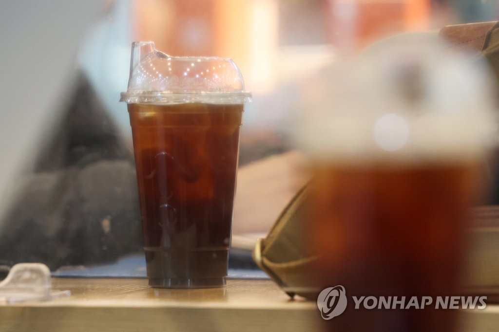 资料图片：首尔一家咖啡厅，摄于1月9日。 韩联社