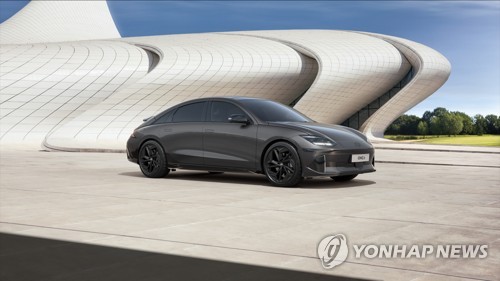 现代电动汽车“艾尼氪6” 韩联社/现代汽车和起亚供图（图片严禁转载复制）