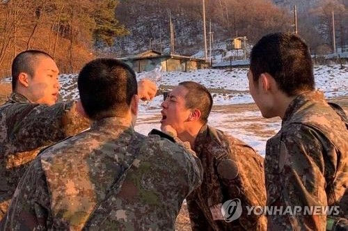 防弹少年团jin将任新兵教育大队助教 韩联社