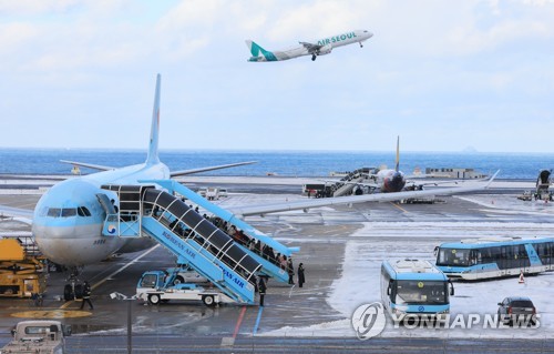资料图片：机场客机 韩联社