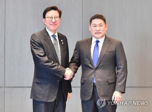 釜山市长宴请蒙古总理