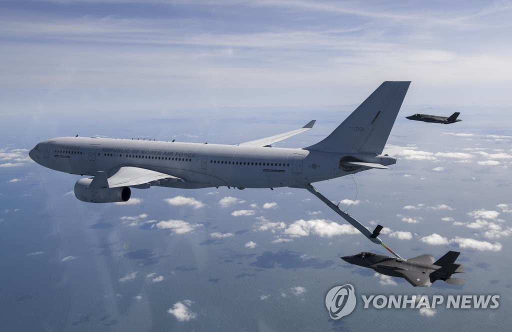 韩军发布F-35A战机空中受油照 或向朝发出警告