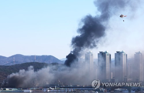 韩泰轮胎工厂火警解除 进入清理余火阶段