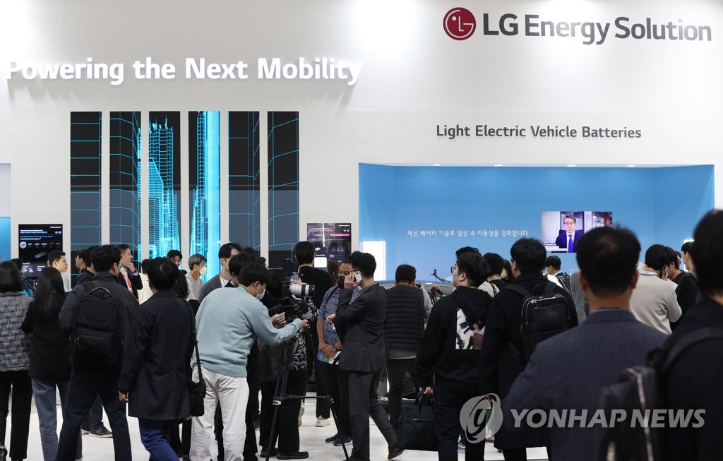 3月15日，在首尔，LG新能源参加2023年韩国首尔电池储能展览会。 韩联社