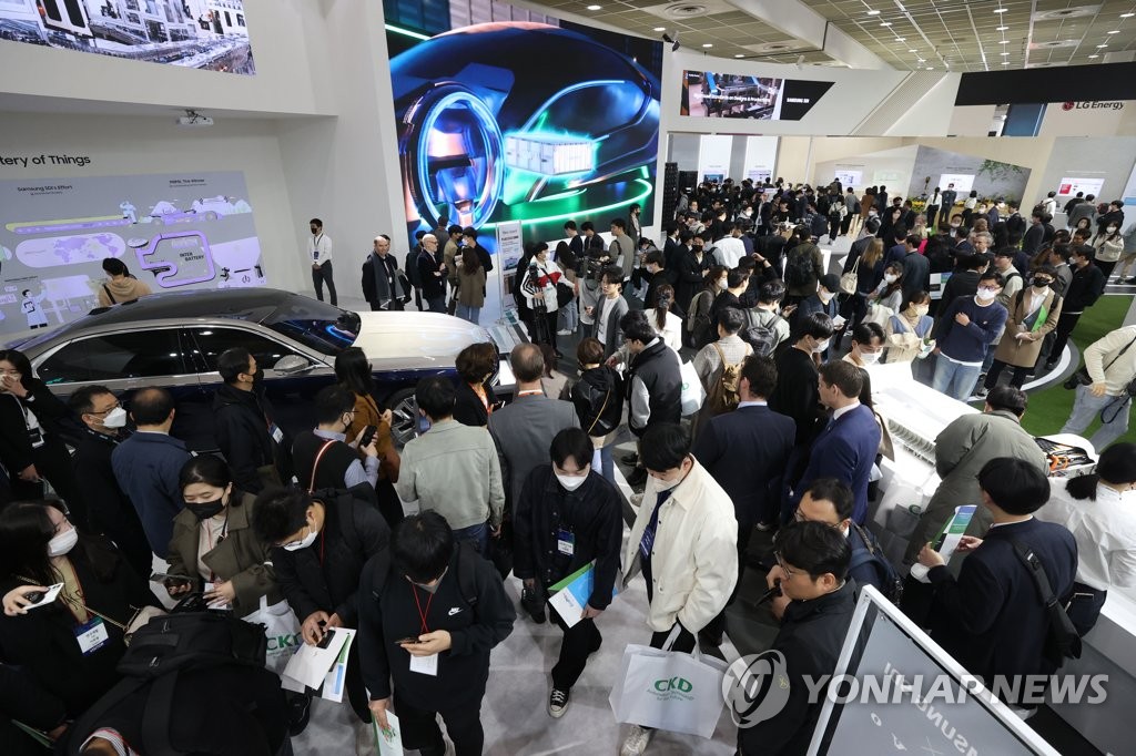 3月15日，在首尔，三星SDI参加2023年韩国首尔电池储能展览会。 韩联社