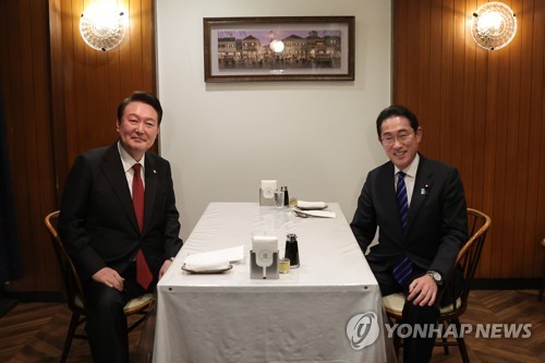 韩日首脑会谈今将举行 穿梭外交终重启