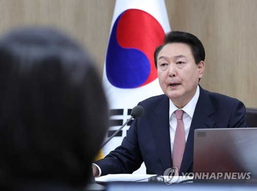 尹锡悦：每周工作超60小时不利健康
