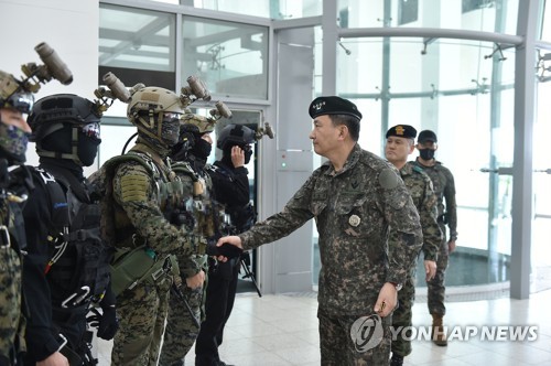 韩联参议长视察韩美联合特战部队检查联演近况