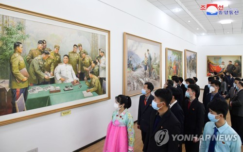 朝鲜举办艺术节等活动造势太阳节