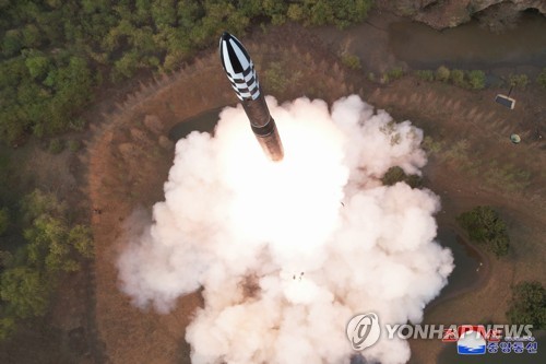 详讯：韩联参称朝鲜从平壤一带发射一枚远程导弹