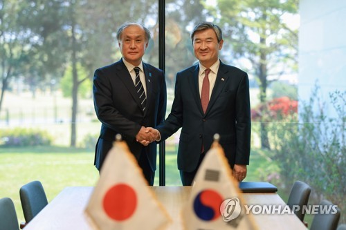 韩日国安首长会谈为尹岸会铺垫