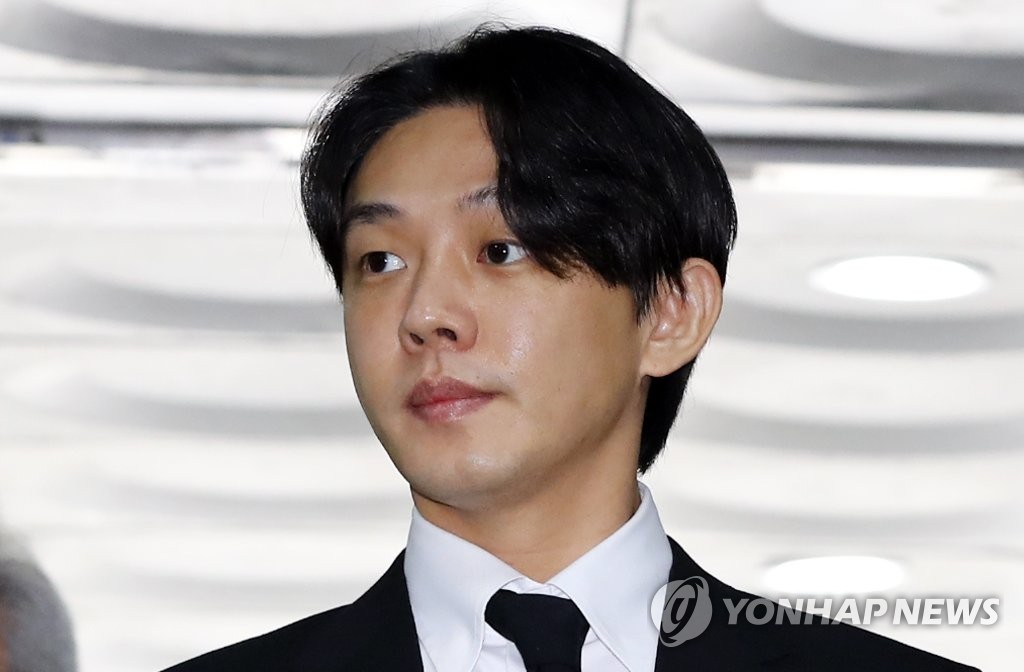5月24日，在首尔中央地方法院，涉嫌吸毒的演员刘亚仁出庭接受逮捕必要性审查。 韩联社/联合采访团