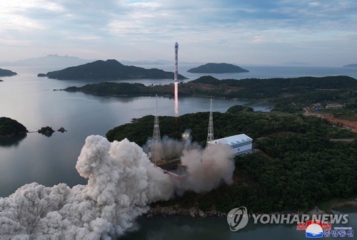 朝鲜警告称将击落韩半岛上空美侦察机