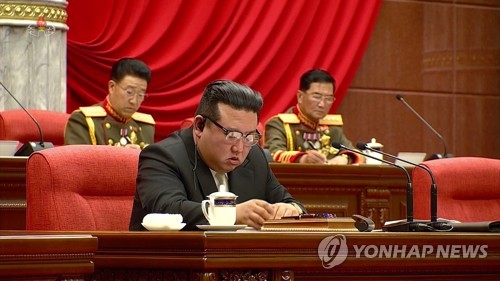 朝鲜召开内阁会议讨论贯彻八中全会决定事项