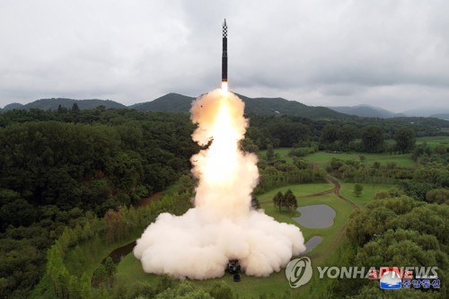 详讯：朝鲜称昨试射新型洲际导弹 金正恩指导
