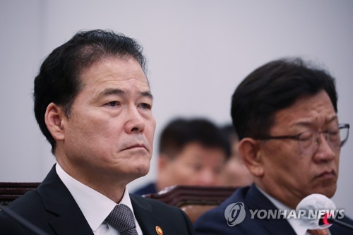 韩统一部长：积极考虑与中国大使谈脱北者问题