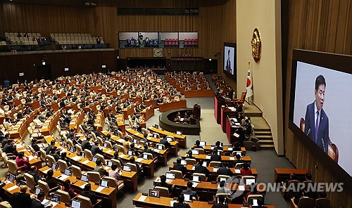 民调：韩明年国会议员选举两大党支持率不分伯仲