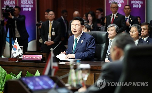 尹锡悦：将与中日就重启韩中日合作机制开展沟通