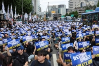 韩国铁路大罢工首日 影响出行和物流