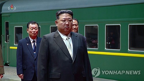 朝媒神化金正恩访俄之行 大搞个人崇拜