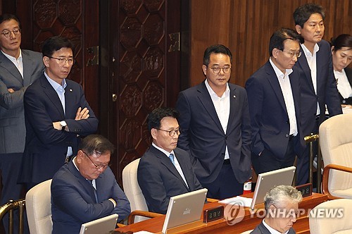 韩国最大在野党院内领导班子决定集体辞职