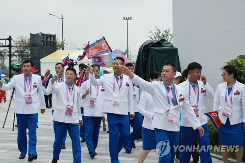 杭州亚运朝鲜代表团参加亚运村欢迎仪式