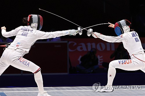 韩国选手会师女重决赛